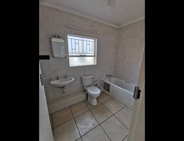 2 BEDROOM APARTMENT FOR SALE IN KANONIERSPARK